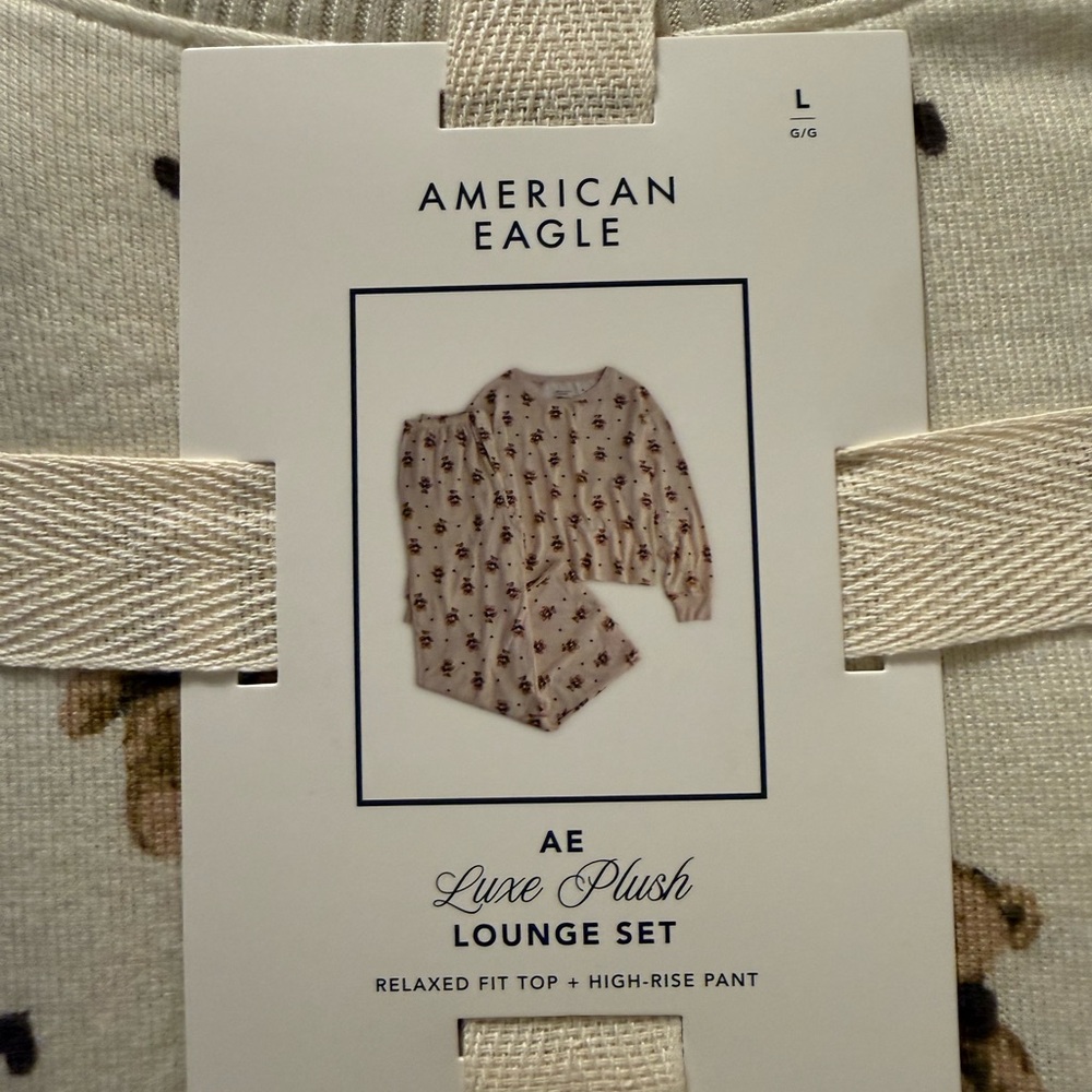 American Eagle Pajama Luxe Plush Lounge Set Cream Teddy Lounge Set NWT